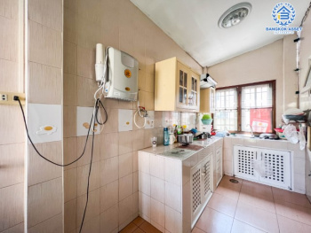 *****บ้านแฝดมือสองนนทบุรี ม.บุรีรมย์ วงแหวนฯ-ปิ่นเกล้า (ซ.วัดพระเงิน) เนื้อที่ 36.3 ตร.ว. ฟังก์ชัน 3 ห้องนอน 2 ห้องน้ำ 1 ที่จอดรถ บ้านต่อเติมครัวแล้ว บนทำเลดี ใกล้เซ็นทรัลเวสต์เกต, รถไฟฟ้าสายสีม่วง "สถานีตลาดบางใหญ่" และทางด่วน "ศรีรัช" ในราคาสุดพิเศษ!